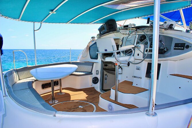 4hrs / 46ft Catamaran Private Charter From Cancun to Isla Mujeres - Beaches and downtown time: how to make the most of the island hours