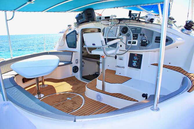 4hrs / 46ft Catamaran Private Charter From Cancun to Isla Mujeres - Price and value: what $1,700 gets you for a private group