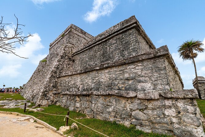 4x1 Tour: Coba Tulum Open Cenote and Playa del Carmen City from Cancun - Lunch: A Filling Pause With Local Flavor