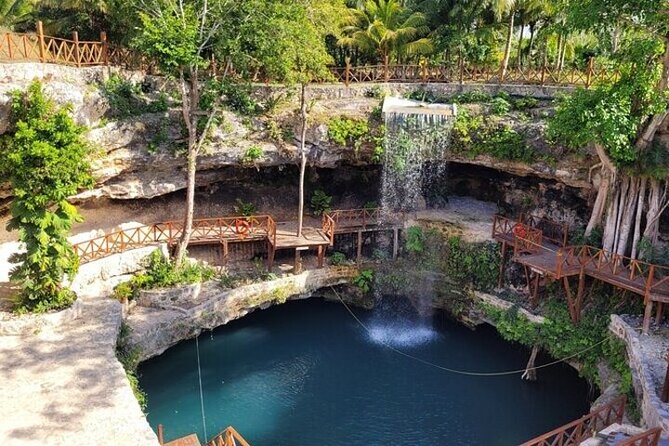 4x1 tour:Tulum/Coba,Cenote,Mayan Village& 5th Av Playa del Carmen - Tulum Archaeological Site: Guided Ruins With Time to Wander