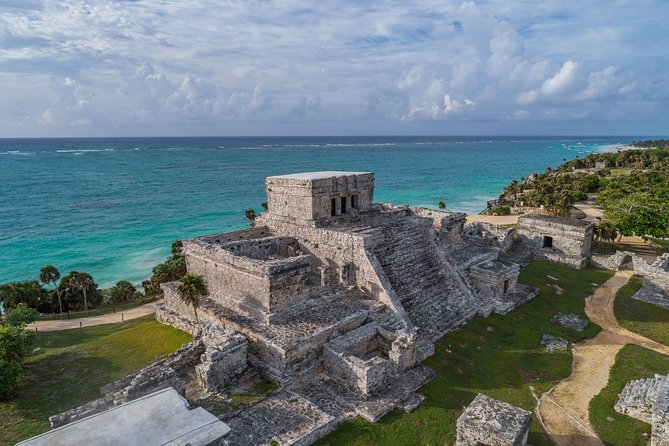 4X1 VIP Tulum, Coba, Cenote and Playa del Carmen Tour - Tulum Beach: ruins with a guide and entry taken care of