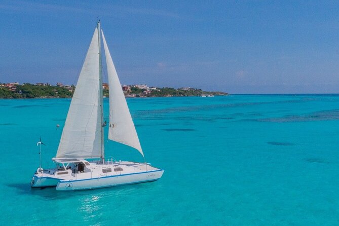 Amazing Catamaran to Isla Mujeres for the best price - The alcohol piece: fun included, with clear limits