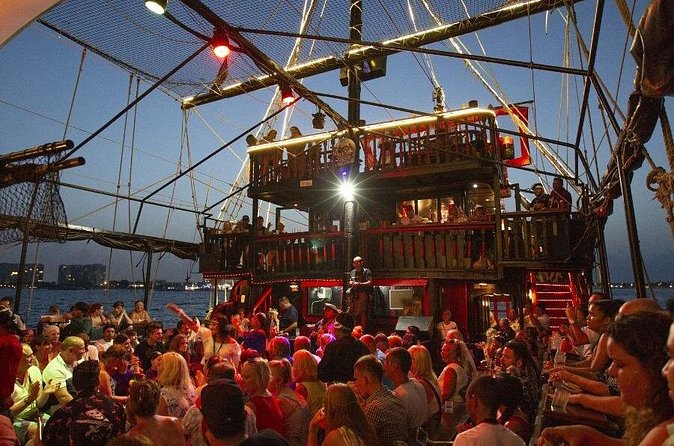 Amazing pirate dinner in Cancun, you must be here! - From Check-In to Cannon Fire: What Happens After You Arrive