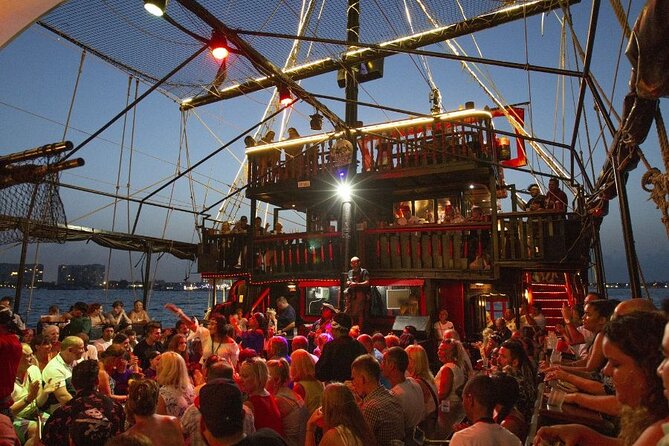 Amazing pirate dinner in Cancun, you must be here! - The Pirate Assault Show: Fun, But Know the Language Reality