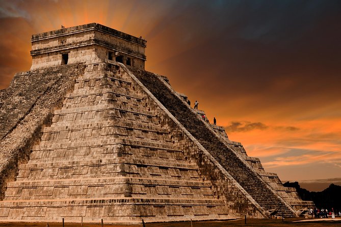 Amazing tour of Chichen Itza and Swimming in cenote - How the 7:00 AM Start Sets the Tone for Your Day
