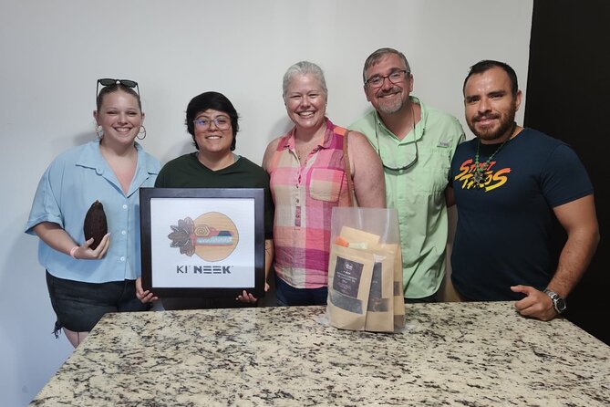 Artisanal Chocolate Bean to Bar Workshop in Cancún - Tasting time: using your senses on purpose