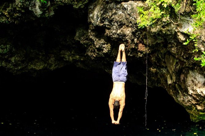 Atv’s, Ziplines and Cenote swim experience from Cancun - Stop one: the Monumento Ruta de los Cenotes kickoff