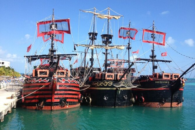 Be amazed with PIRATE SHOW in Cancun, includes Dinner & Open Bar - A Pirate Ship Dinner Show in Cancun: What You’re Actually Getting