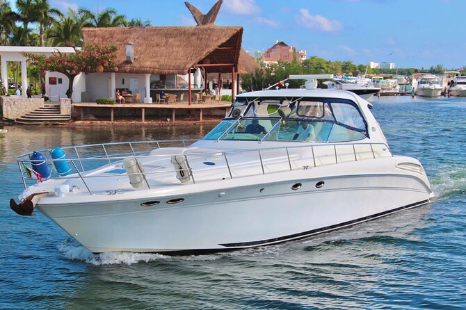 Beautiful SUNDANCER 60ft Private yacht / 18PAX 25P15 - Cancun Yacht Time: picking the right option for your group