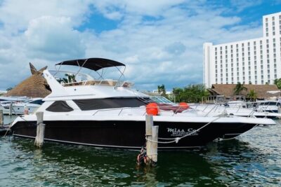 Big Yacht 48ft Rental up to 15 Pax snorkel - Isla Mujeres and Playa Norte Snorkeling: What to Expect on the Longer Trips