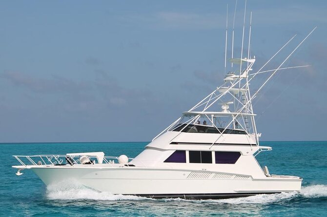 Biggest Luxury Yacht Boat Best in Cancun up to 28 pax - Key highlights that make this charter worth your attention