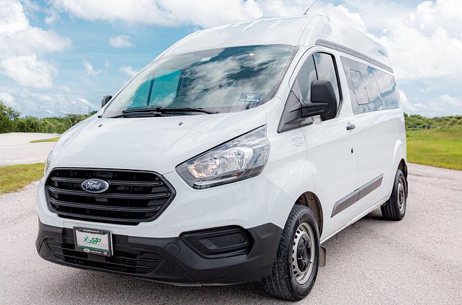Black Luxury Van from hotels to Cancun Airport - Price and Group Value: When $75 Makes Sense
