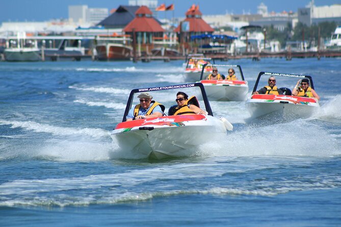 Breathtaking experience driving a speedboat in Cancun with Snorkeling included - What to pack (and what you can leave at home)