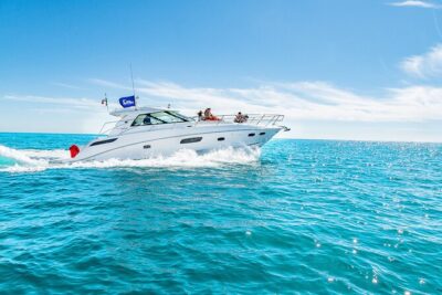 Cancun 4 hour Private Yacht Experience with Lunch and Open Bar Onboard - Your 4-hour timeline: cruising, El Meco, Isla Mujeres, back to port