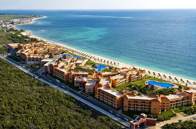 Cancun Airport and Ocean Coral & Turquesa by H10 Private Shuttle - Meeting Your Driver at Cancun Airport Without the Guesswork