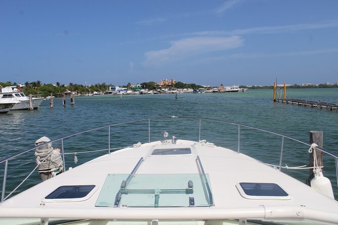 Cancun Bay Private 2-Hour on a Luxury Yacht - Celebrations, Bluetooth Music, and the Details That Matter