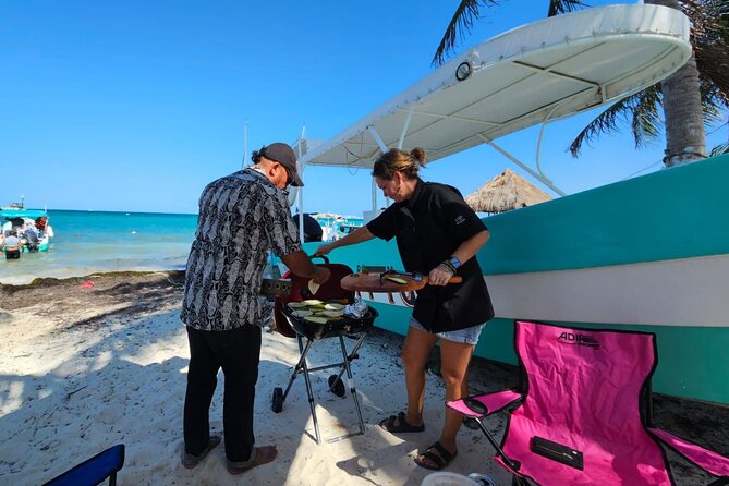Cancun Beach Seafood Barbecue Class in a Kombi - Weather Shuffles and the Beach Reality in Cancun