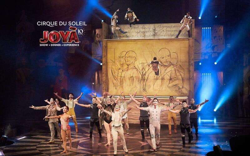 Cancún: Cirque du Soleil JOYÀ Entry Ticket and Transfer - Dinner with Cirque: how the meal option changes the whole night