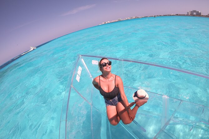 Cancún Clear Boat 90 minutes tour perfect for photos and families - Price check: what you pay, what you don’t, and what to budget for