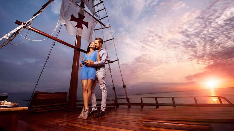 Cancun: Columbus The Romantic Dinner Cruise - A Spanish galleon dinner cruise that feels built for couples
