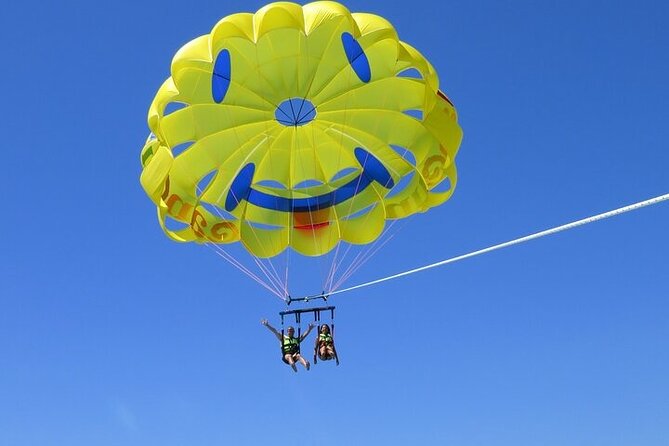 Cancun Combo Adventure: 4 Reef Snorkeling Stops & Parasailing - Parasailing in Cancun: 260 feet up with a coast cruise