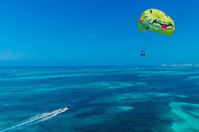 Cancun Combo Adventure: 4-Reef Stop Snorkeling and Parasail Ride - Group size and what that means on the water