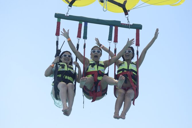 Cancun Combo Adventure: 4-Reef Stop Snorkeling and Parasail Ride - Parasailing at 260 feet: the coast from above
