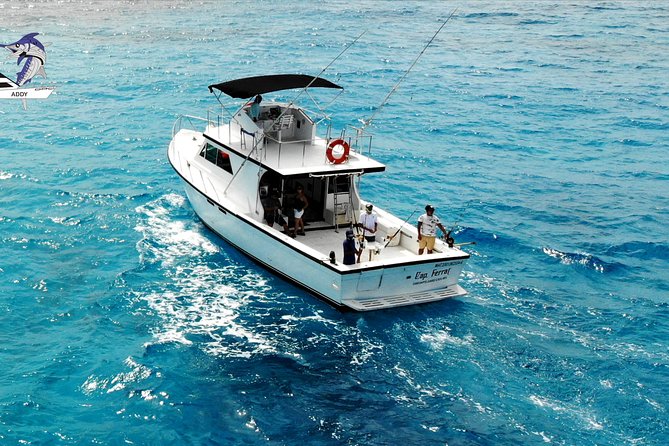 Cancun fishing charter if you don't fish you don't pay 46ft yacht 12pax 25P14 - A 46ft Defender yacht for a full group in Cancun’s fishing zone