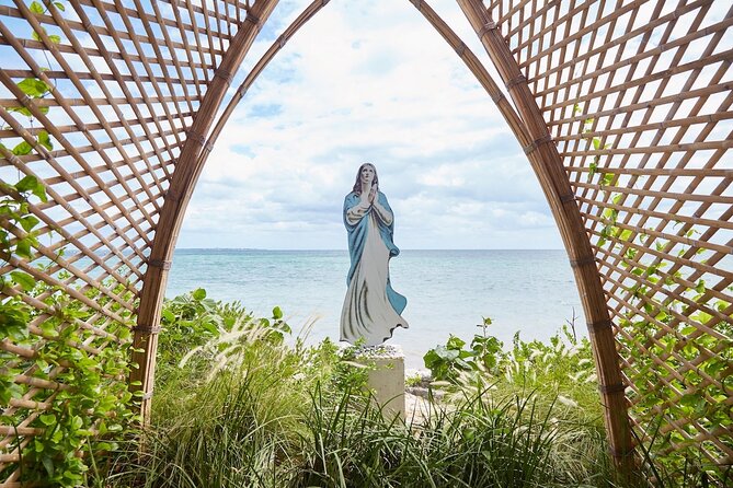 Cancun Guided Sightseeing El Meco Site, Letters and Shopping - A tight 5-hour route that packs a lot