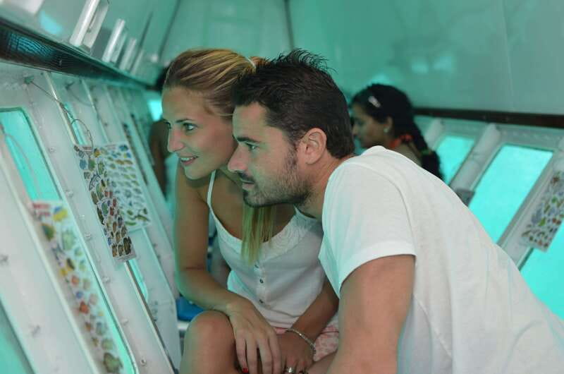 Cancún: Hop-on Hop-off Bus Tour with Submarine Trip - Aquaworld and the Subsee Explorer: Nizuc Reef plus the underwater museum