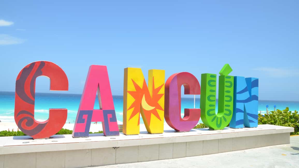 Cancún: Hop-on Hop-off Bus Tour with Submarine Trip - Is this tour worth booking?