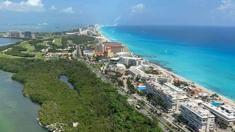 Cancun Hotel Zone: Panoramic Flight - Meet the Pilots: Professional, Friendly, and Specific