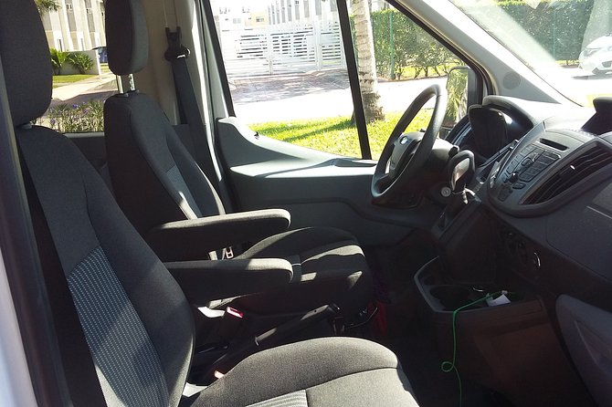 Cancun Hotel Zone Private Airport Transfer - One Way/Round Trip - Vehicle quality and driver behavior: what you should expect