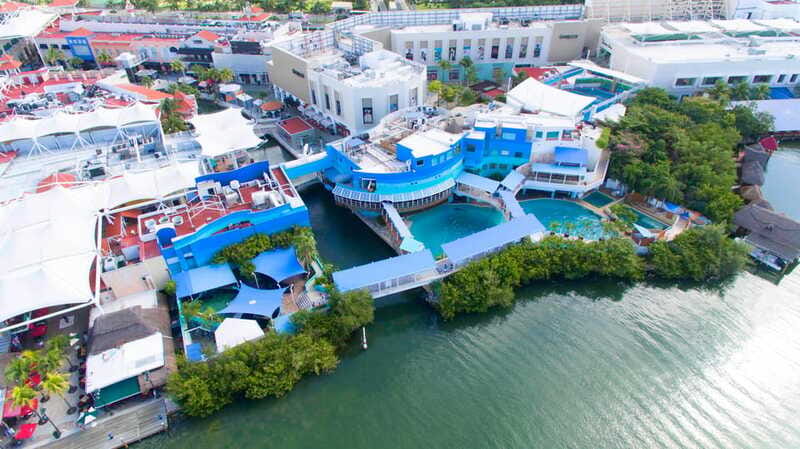 Cancún Interactive Aquarium Admission + Dolphin Presentation - What’s included versus what costs extra (and why that matters)