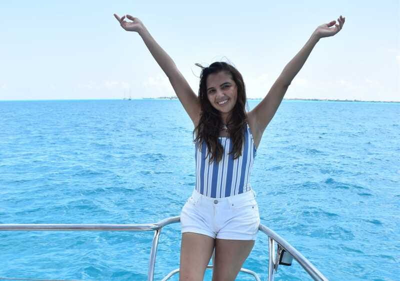 Cancun: Isla Mujeres Only Adults Catamaran, drinks & snorkel - The 8-hour flow: Cancun departure, El Meco Reef, Isla Mujeres, and back