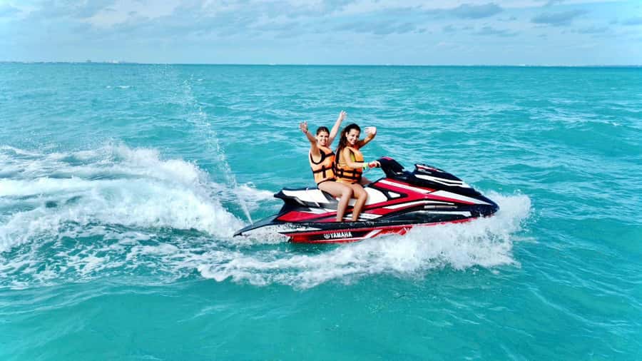 Cancun: Jet Ski Rental in Ocean Side - How the 30-minute Jet Ski rental actually plays out