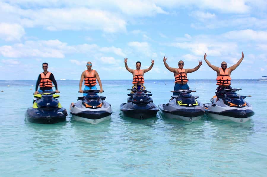 Cancun: Jet Ski Rental in Ocean Side - Price and value: what $55 buys you (and what can add up)