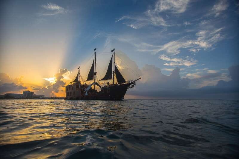 Cancún: Jolly Roger Pirate Dinner Cruise 2025 - Key Things I’d Bet You’ll Enjoy