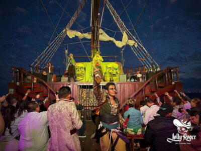 Cancún: Jolly Roger Pirate Dinner Cruise 2025 - Getting On Board at Terminal Marítima de Punta Sam