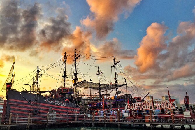 Cancun Pirate Ship Adventure : Dinner & Show at Sea 2 for 1 Deal - The Pirate Assault Show: Interaction, Games, Fireworks