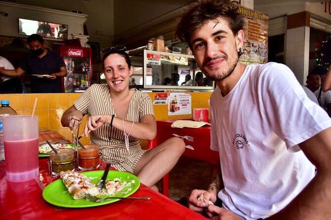 Cancun Private Foodies Market Tour and Street Food - Where to start: Theatre October 8 and the 10:00 am timing