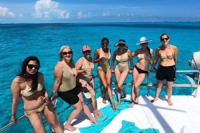 Cancun Sailing Catamaran Islas Mujeres With Luxury Beach Club - Group size and onboard comfort: why it can change your experience