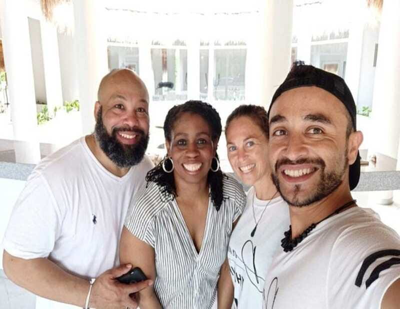 Cancun: Salsa/Bachata Group Class - Meeting at the Flagpole on the Main Avenue (and Why the Address Can Mislead You)