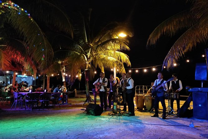 Cancun Salsa Lovers Dance Experience - Why a Cancun salsa class beats another planned night out