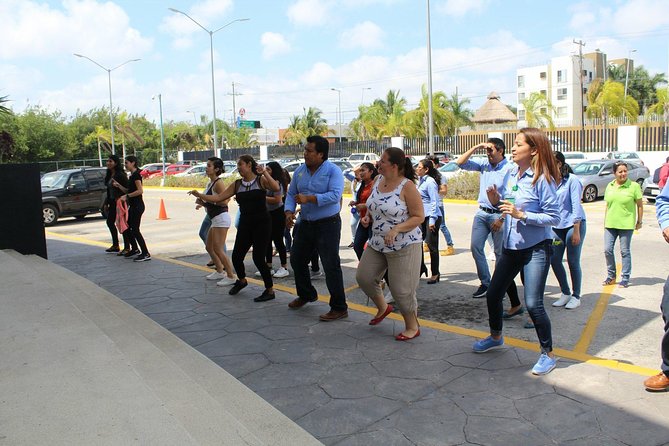 Cancun Salsa or Bachata Dance lesson from Cancun Playa del Carmen Riviera Maya - The 1-hour flow: from warm-up to “shine on the floor”