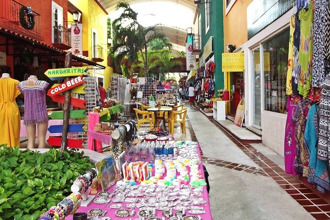 Cancun Shopping Private Guided Tour & City Sightseeing - Is your group a fit for this private shopping day?