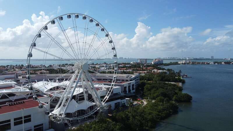 Cancún: Sky Wheel Pass GO - Ripley’s Believe It or Not: fast-moving surprises for all ages