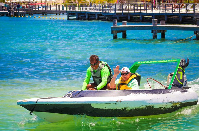 Cancun Speedboat with Crocodile Watching Jungle Tours Adventure - Boat Size, Lifevests, and the Private-Group Advantage