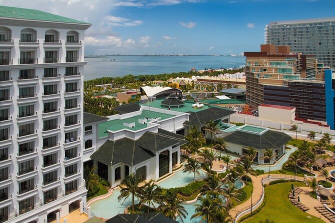 Cancun Walking Tour: Explore Top Sights & Hidden Gems - Price, Group Size, and What $32 Really Covers