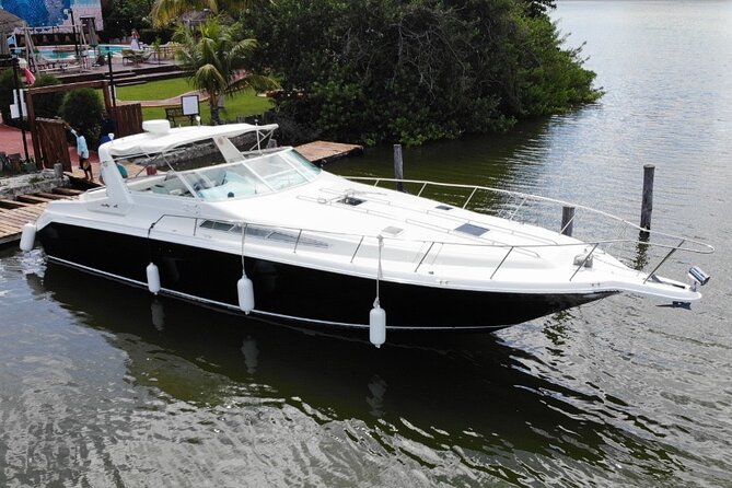 Cancun yachts rental BEATIFUL YACHT 46FT, 15 PAX MAX 25P6 - The 2-Hour Plan: Short, Pretty, and Snorkel-Free